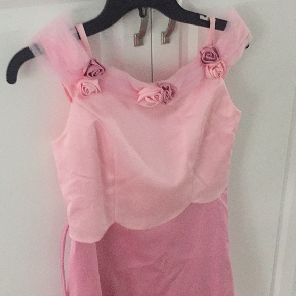 Dress - Picture 2 of 4